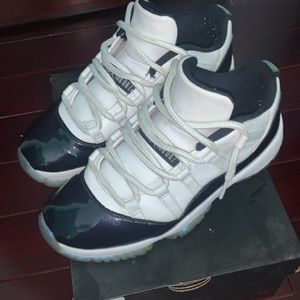 Jordan Low Easter 11s